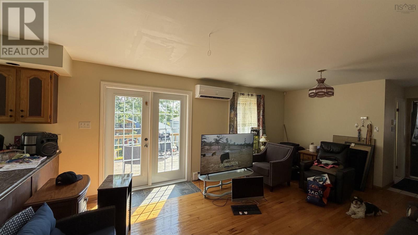348 Cartier Street - 5