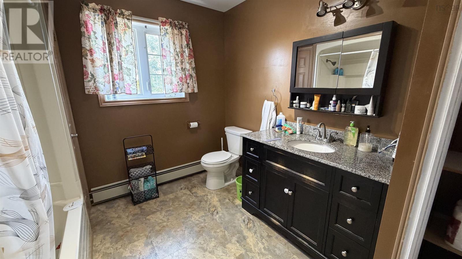 348 Cartier Street - Image 6