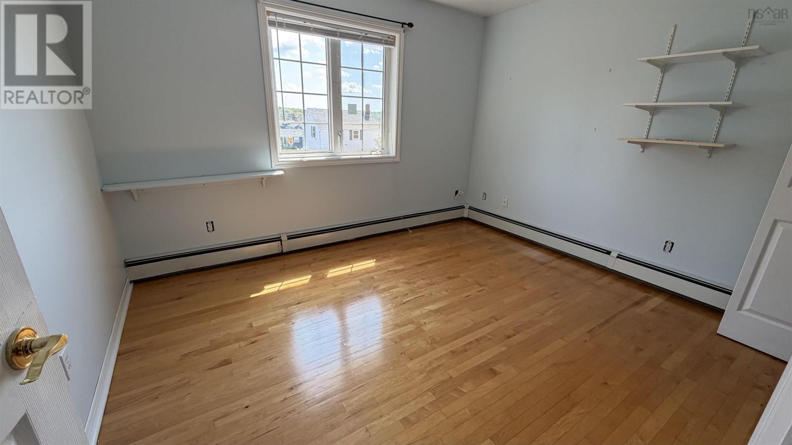 348 Cartier Street - Image 8