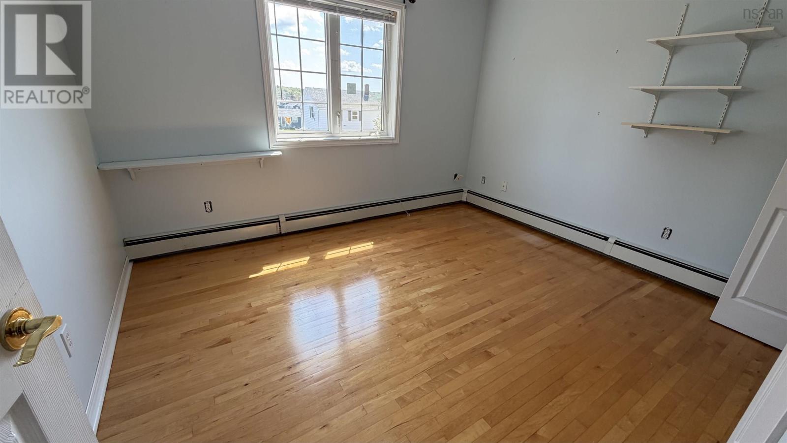 348 Cartier Street - 7