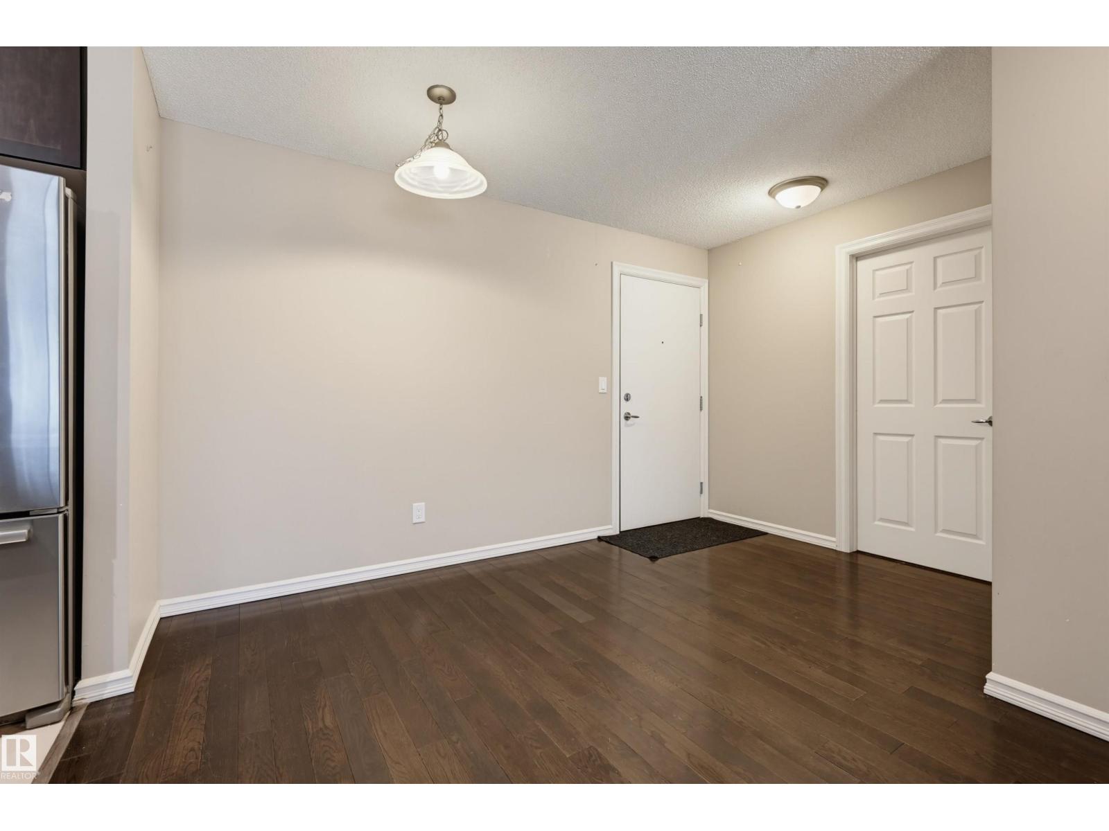 #208 2204 44 AV NW - Image 10
