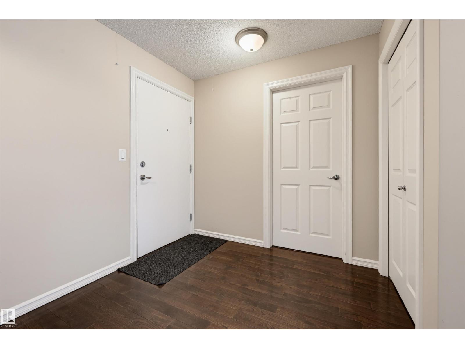 #208 2204 44 AV NW - 15
