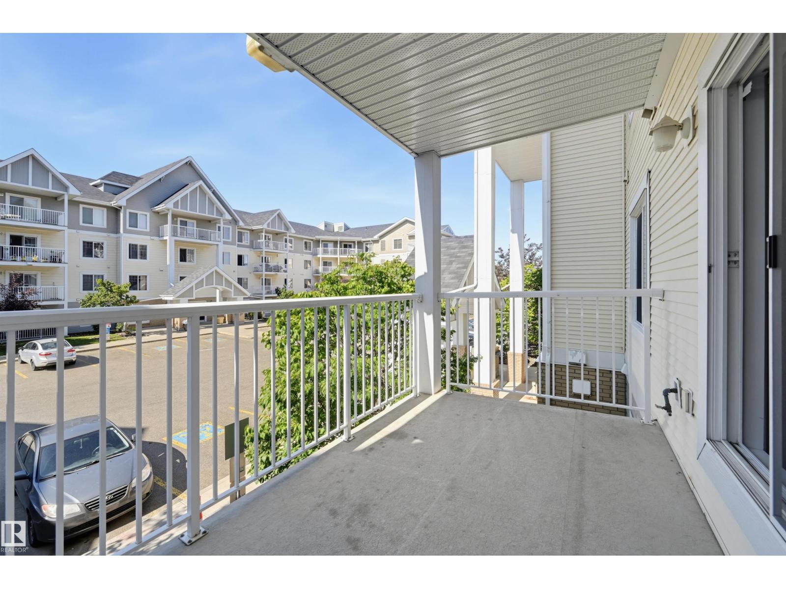 #208 2204 44 AV NW - 24