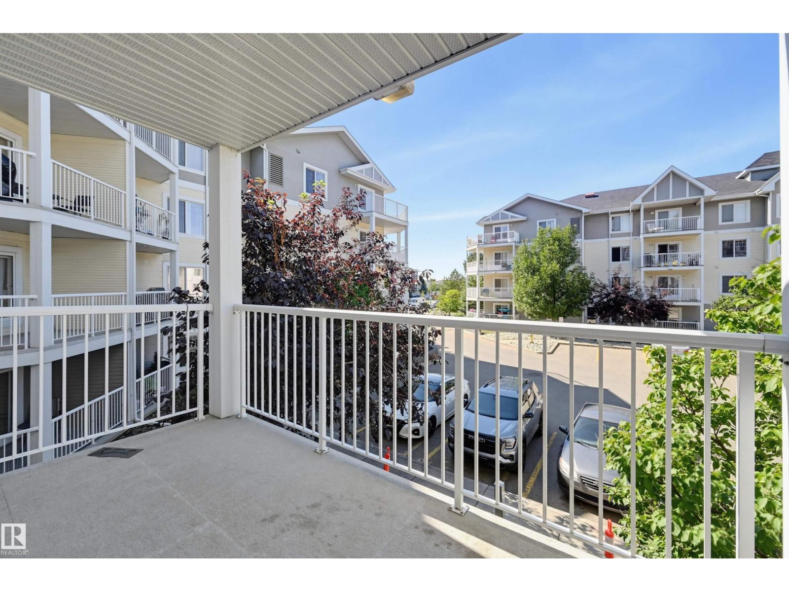 #208 2204 44 AV NW - 26