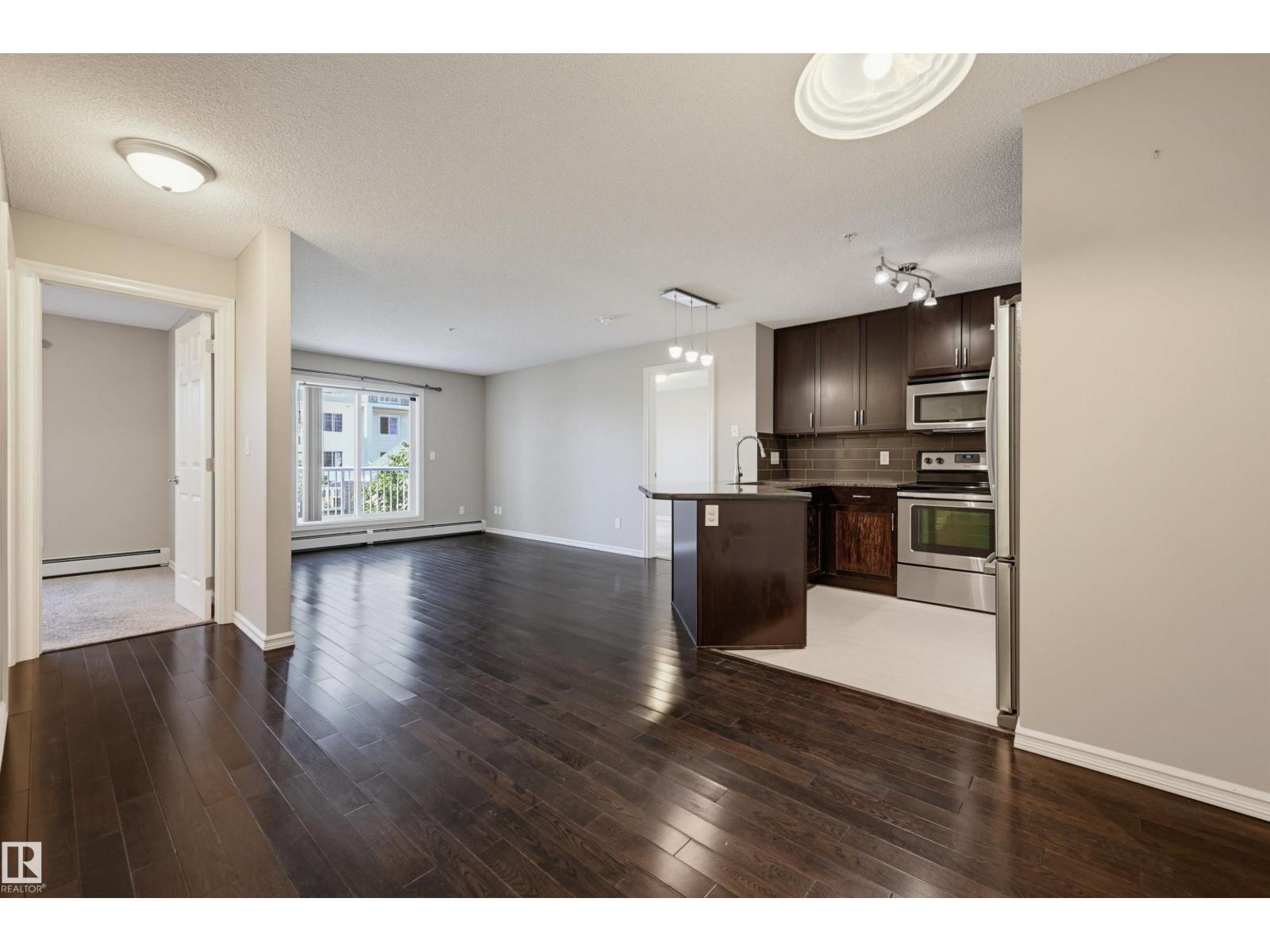 #208 2204 44 AV NW - Image 4