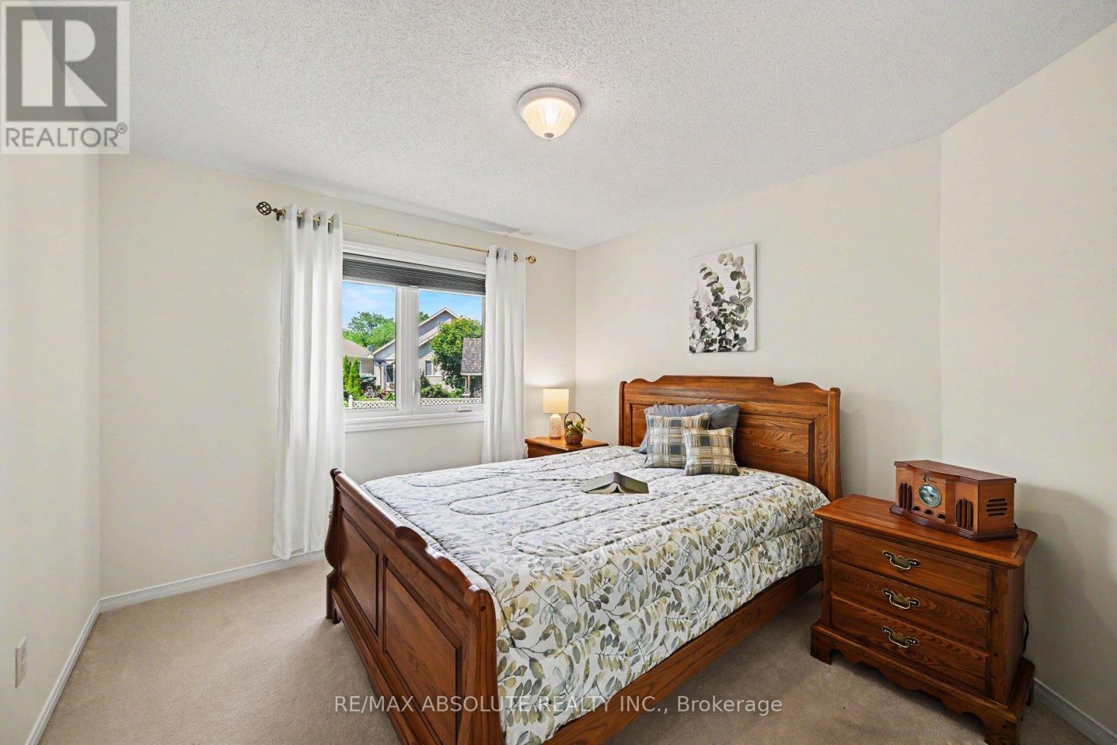1 RIVER RIDGE CRESCENT - Image 27