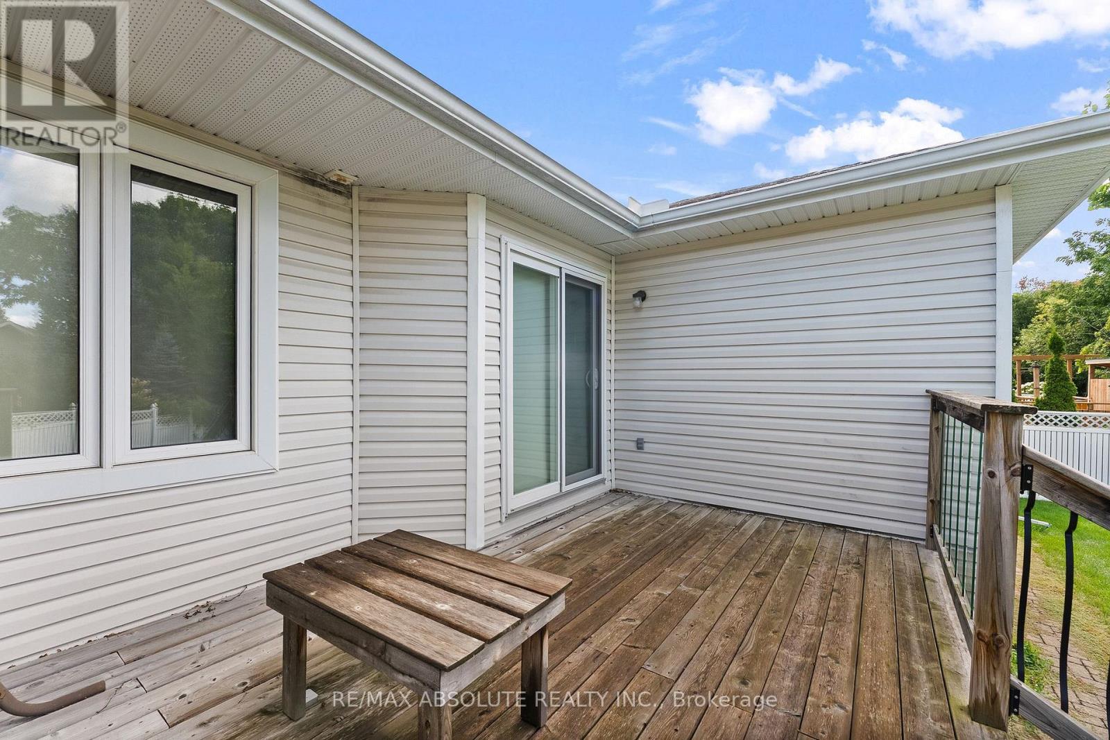 1 RIVER RIDGE CRESCENT - 37