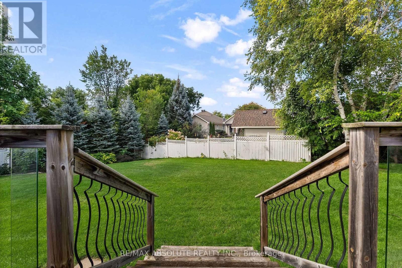 1 RIVER RIDGE CRESCENT - Image 38