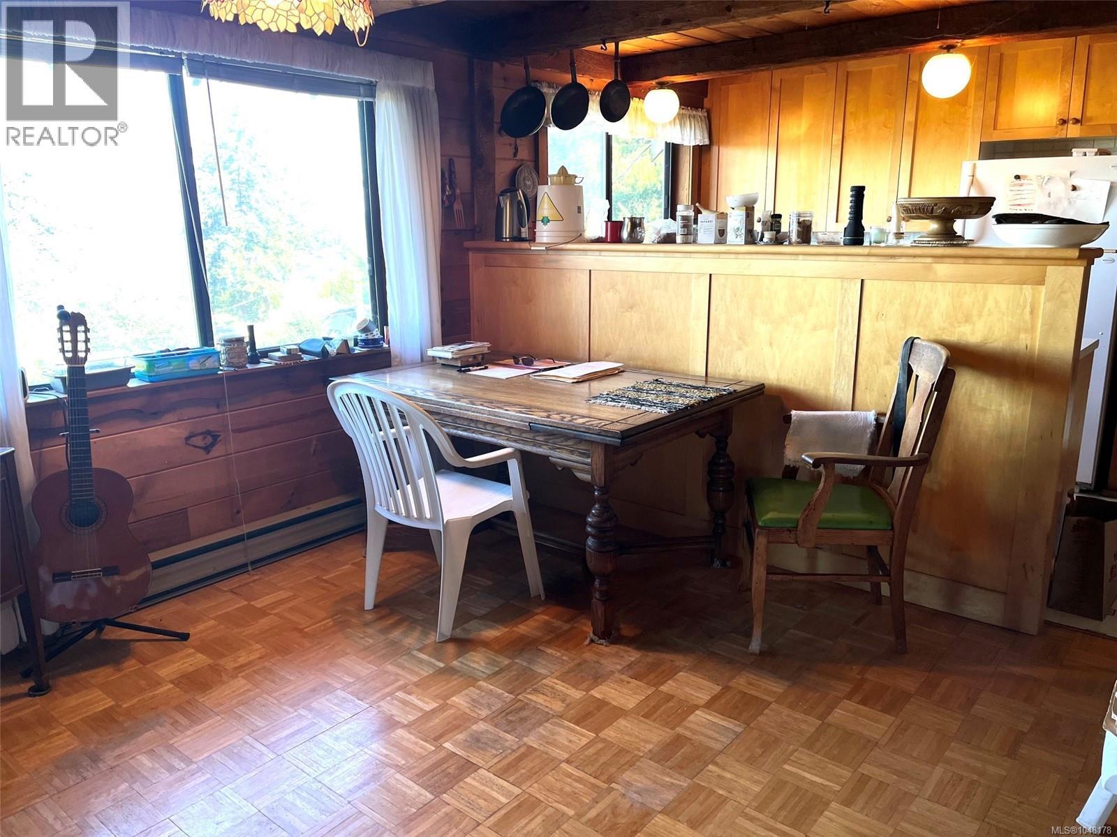1926 Sea Lion Cres - 5
