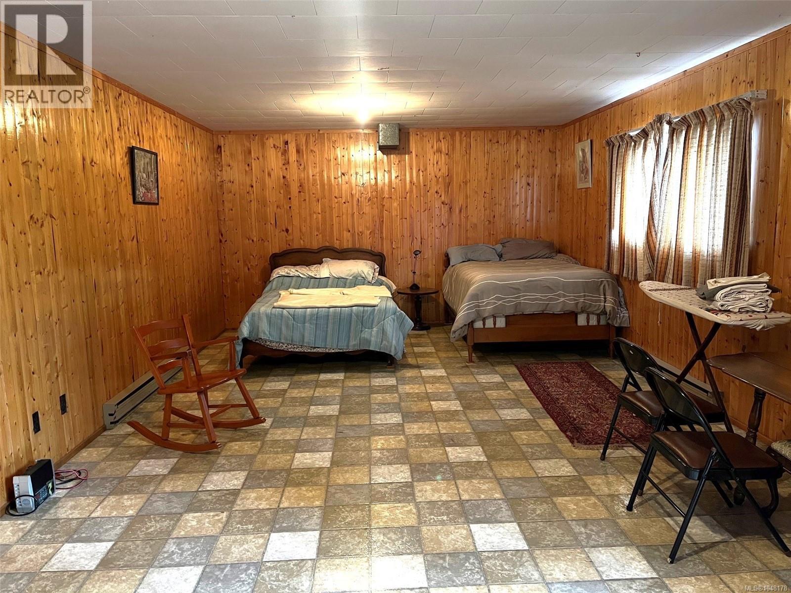 1926 Sea Lion Cres - 12