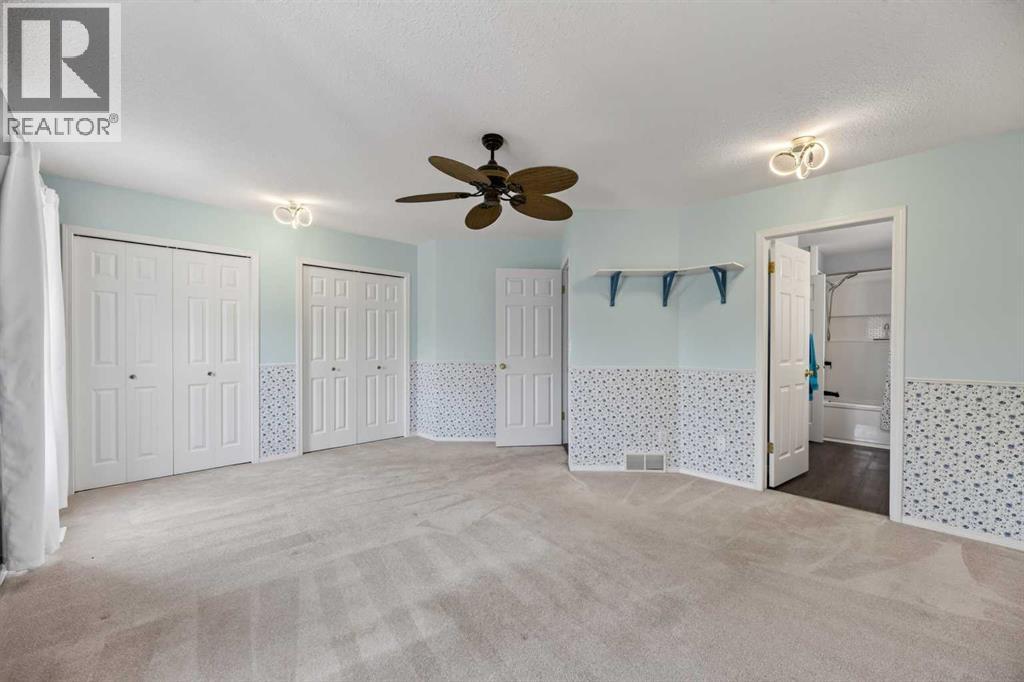 132 Meadowpark Drive - 13