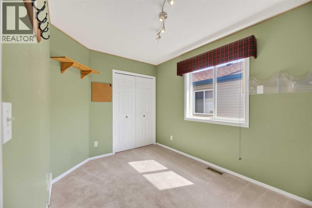 132 Meadowpark Drive - Image 14