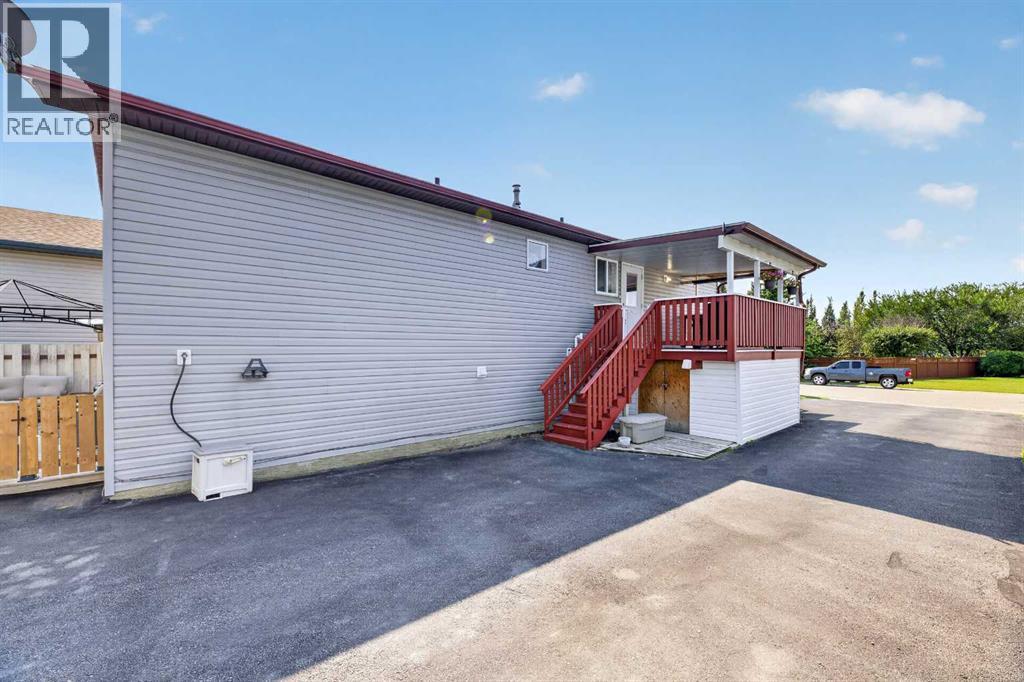 132 Meadowpark Drive - Image 25