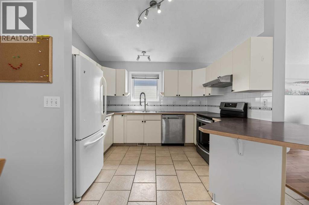132 Meadowpark Drive - Image 6