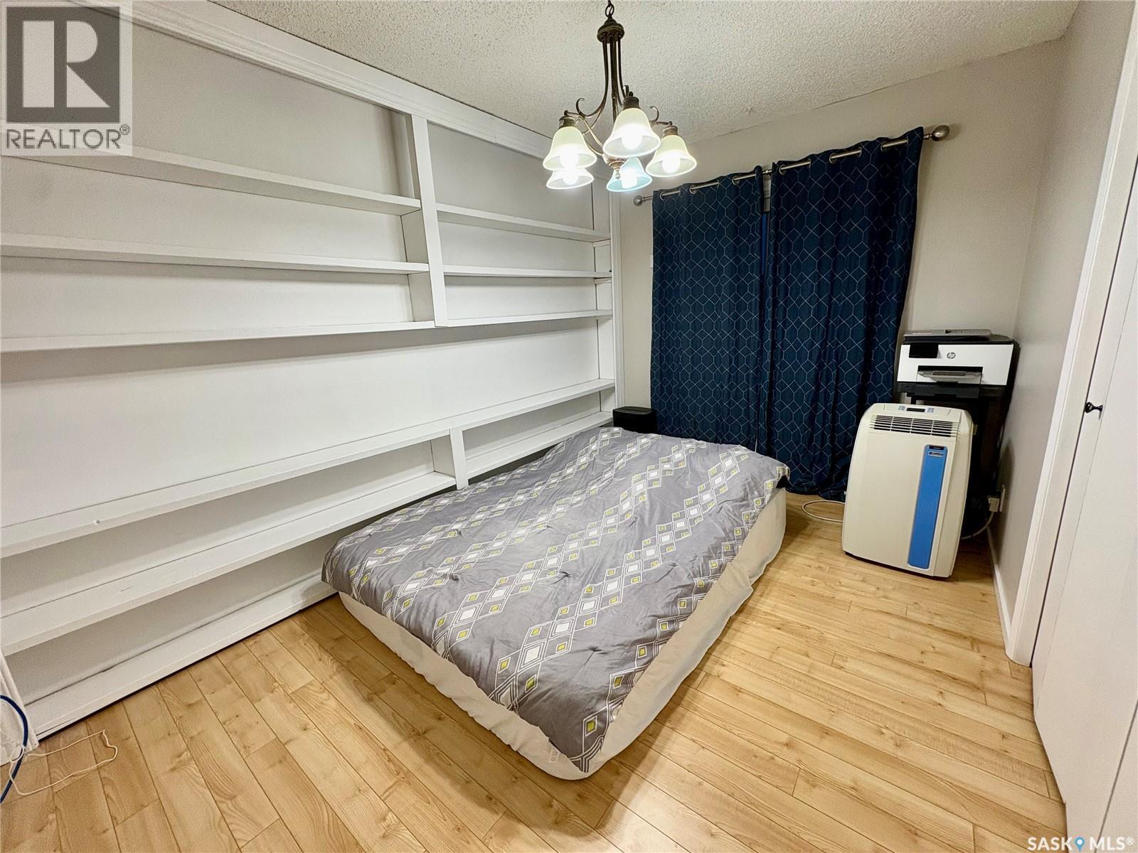 10 Mackie CRESCENT - Image 18