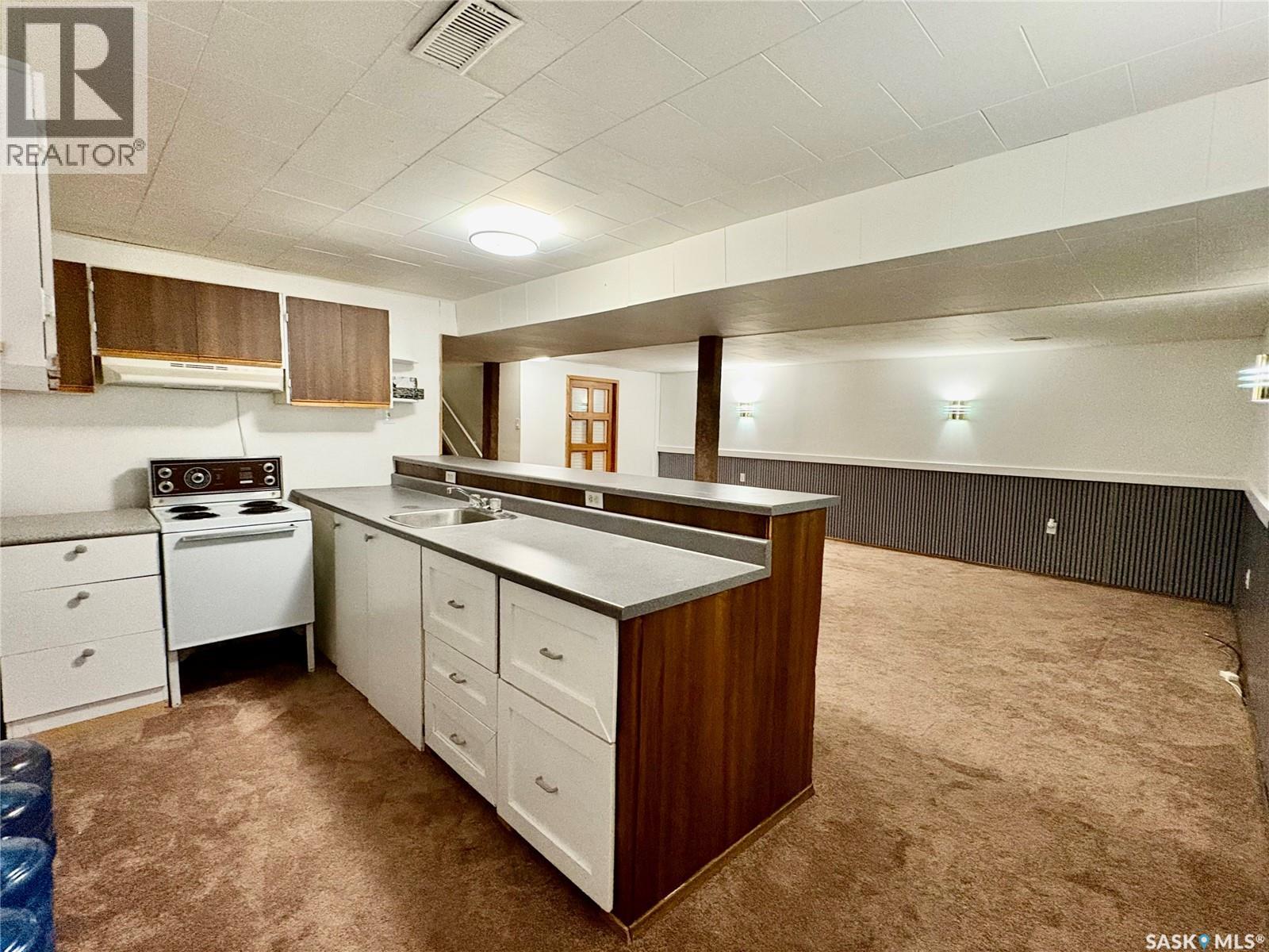10 Mackie CRESCENT - 26