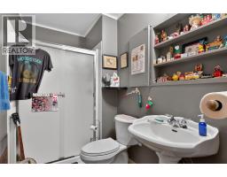 1019 Veteran Drive, Penticton, BC V2A7K8 Photo 25