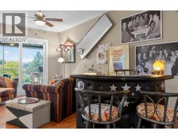 4pc Ensuite bath - 1019 Veteran Drive, Penticton, BC V2A7K8 Photo 12