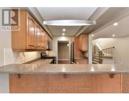 118 Braddock Private, Ottawa, ON K2J0E6 Photo 14