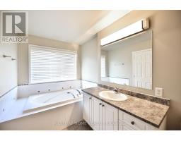 118 Braddock Private, Ottawa, ON K2J0E6 Photo 22