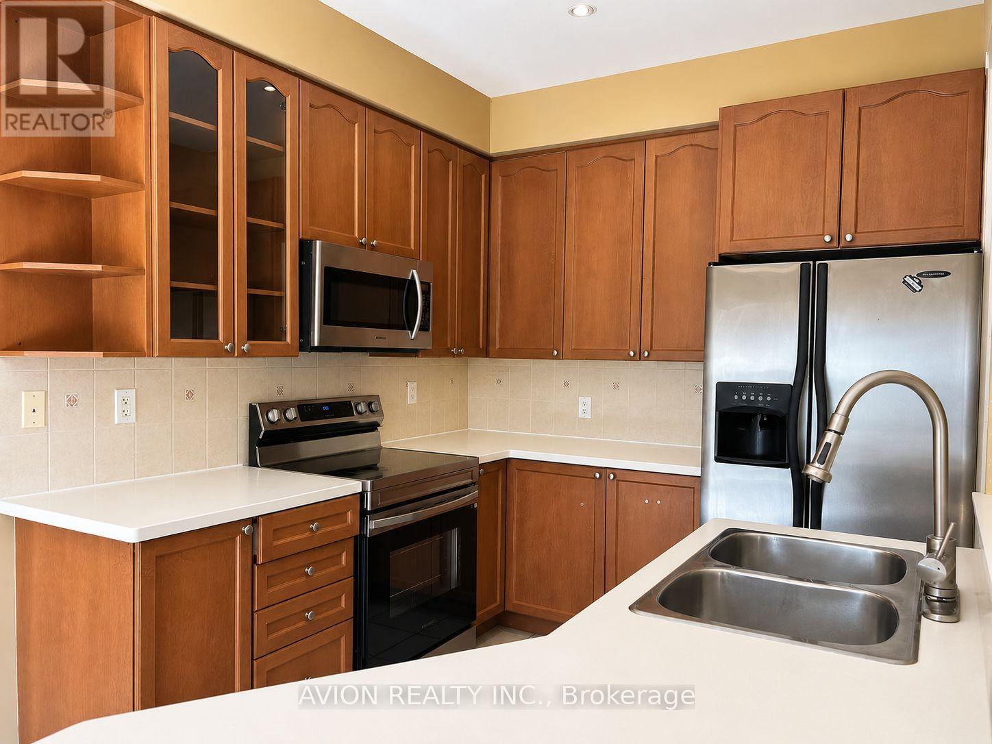5 Ulson Drive, Richmond Hill (Oak Ridges), Ontario, L4E4V6, Richmond Hill (Oak Ridges), Ontario — photo 3 of 5