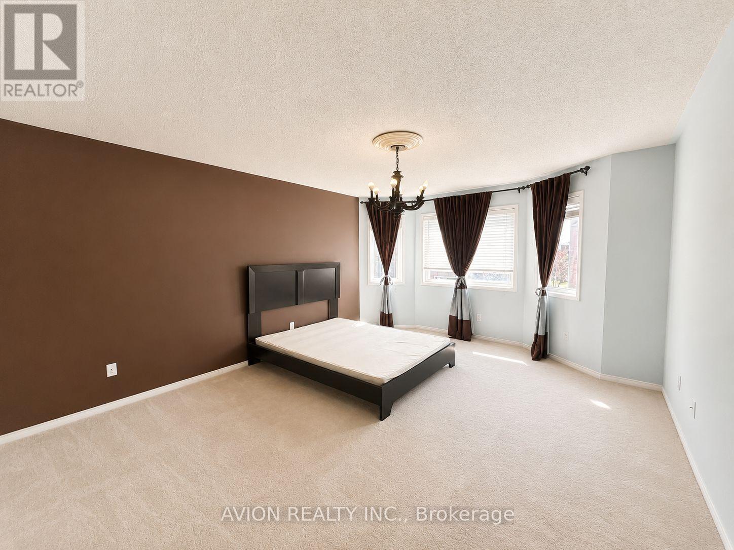 5 Ulson Drive, Richmond Hill (Oak Ridges), Ontario, L4E4V6, Richmond Hill (Oak Ridges), Ontario — photo 5 of 5
