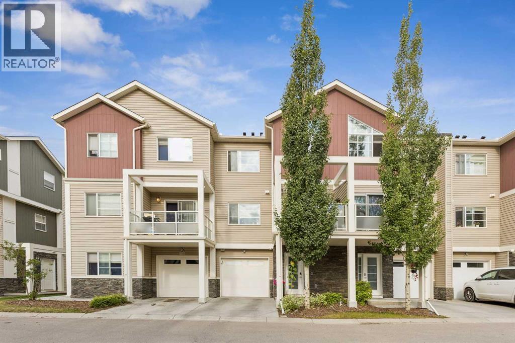 712 Redstone View NE - 1