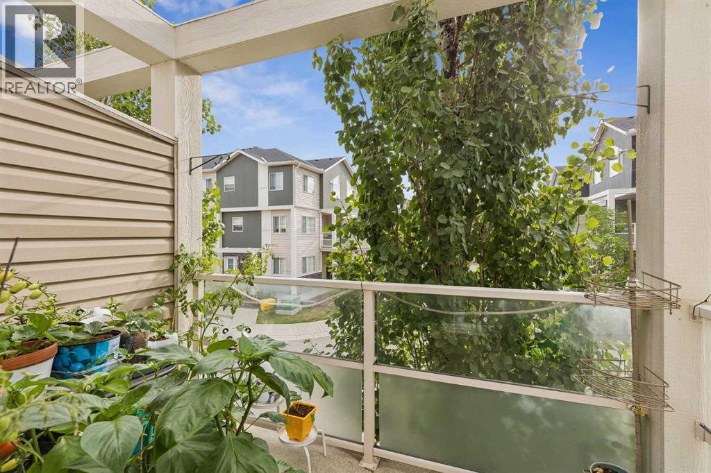 712 Redstone View NE - 27