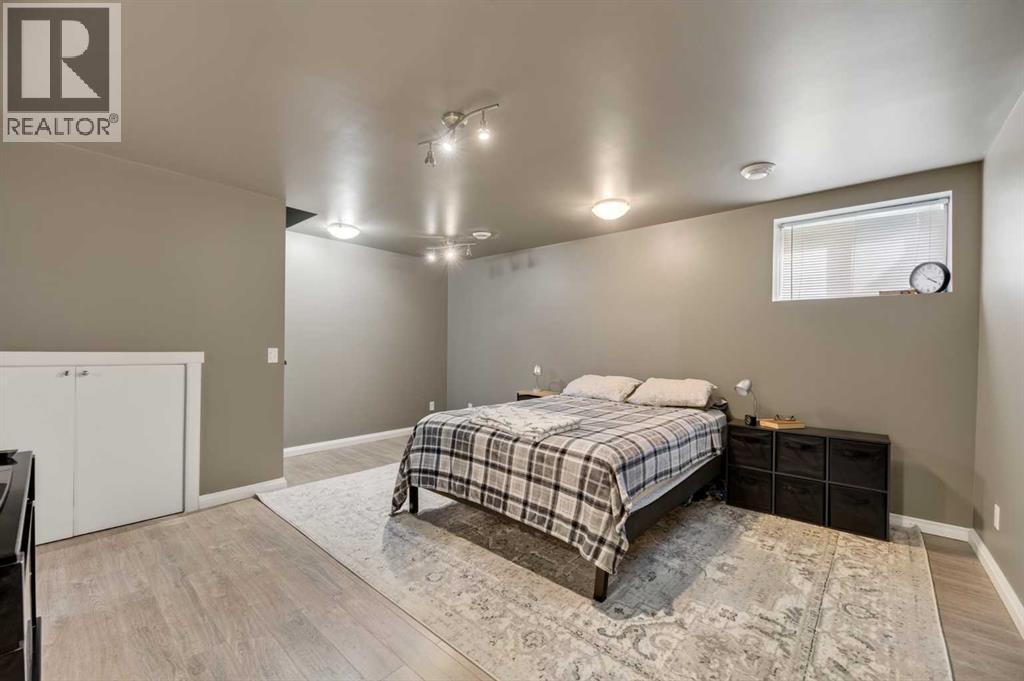 1401 Clover Link - 23