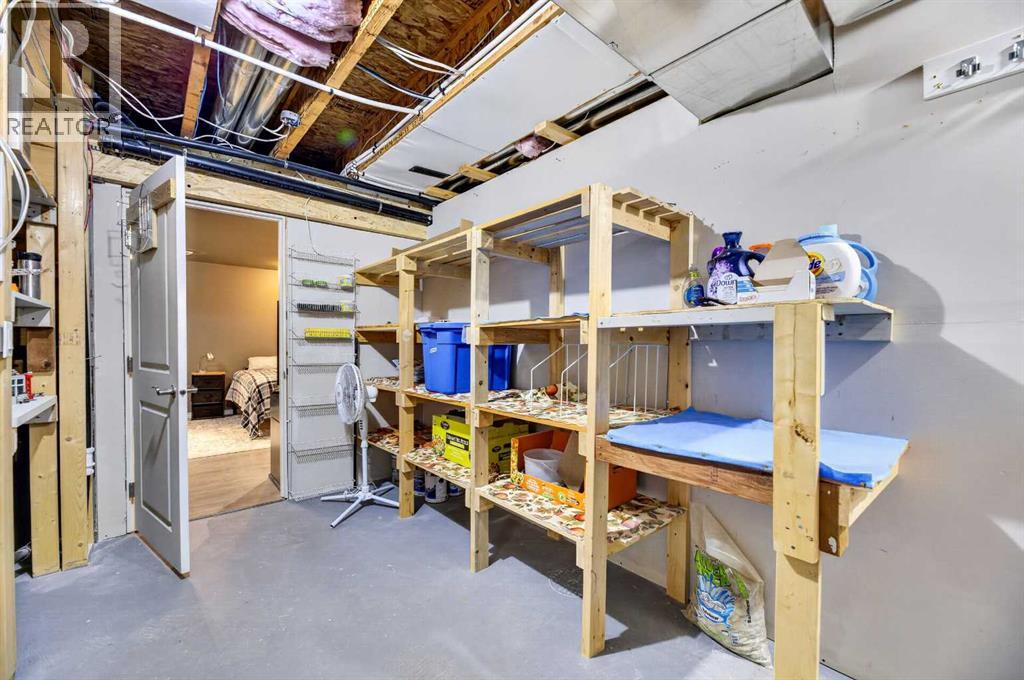 1401 Clover Link - 26