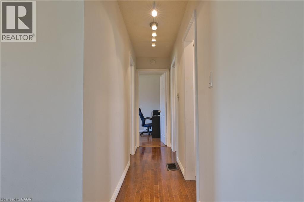 365 ADELINE Drive - Image 13