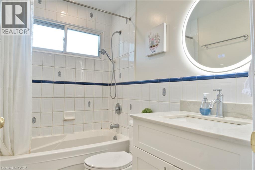 365 ADELINE Drive - Image 24