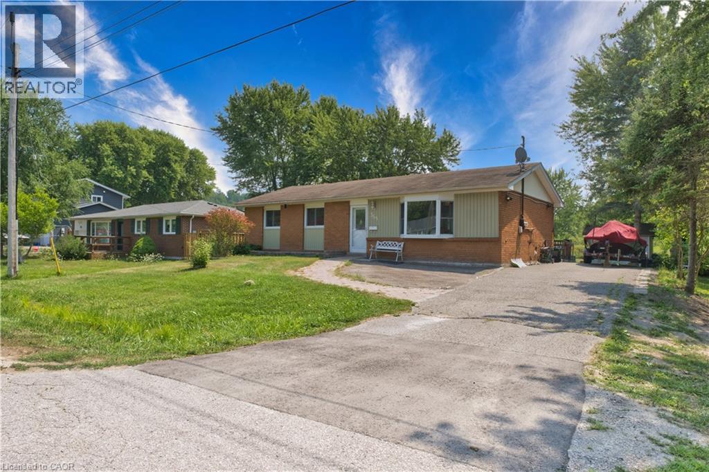 365 ADELINE Drive - 1