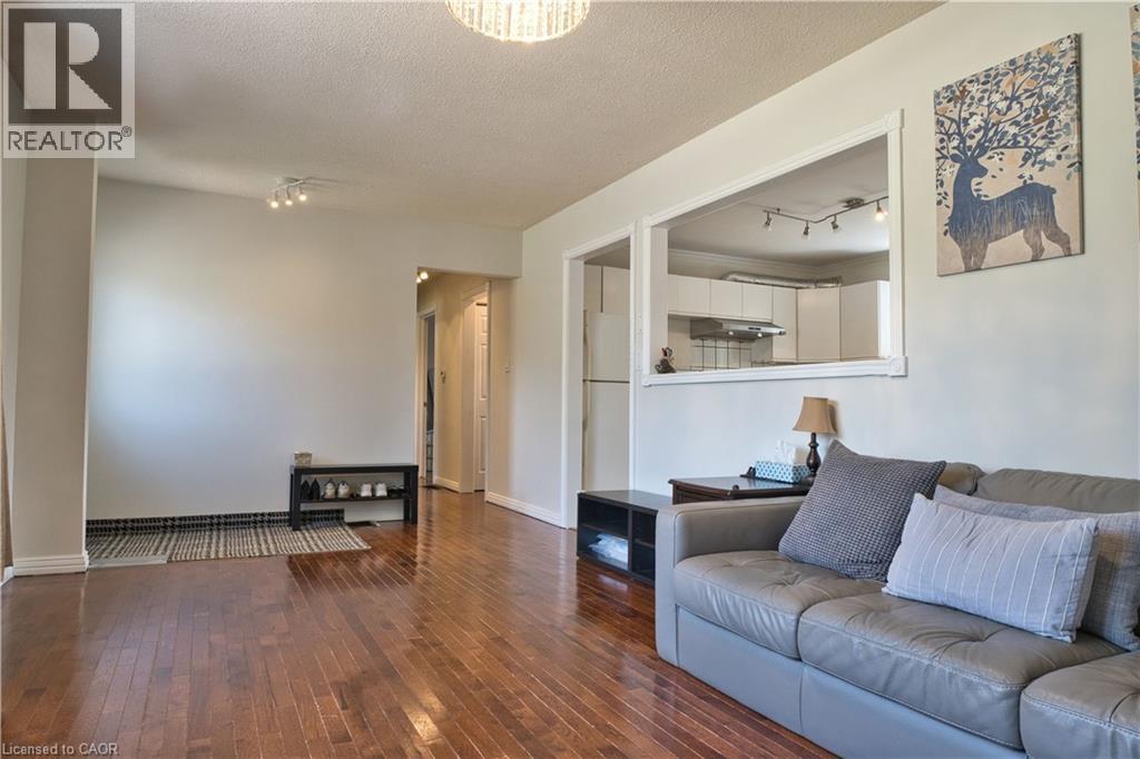 365 ADELINE Drive - Image 6