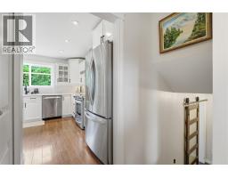 4pc Bathroom - 1867 Juniper Drive, Merritt, BC V1K1J4 Photo 9
