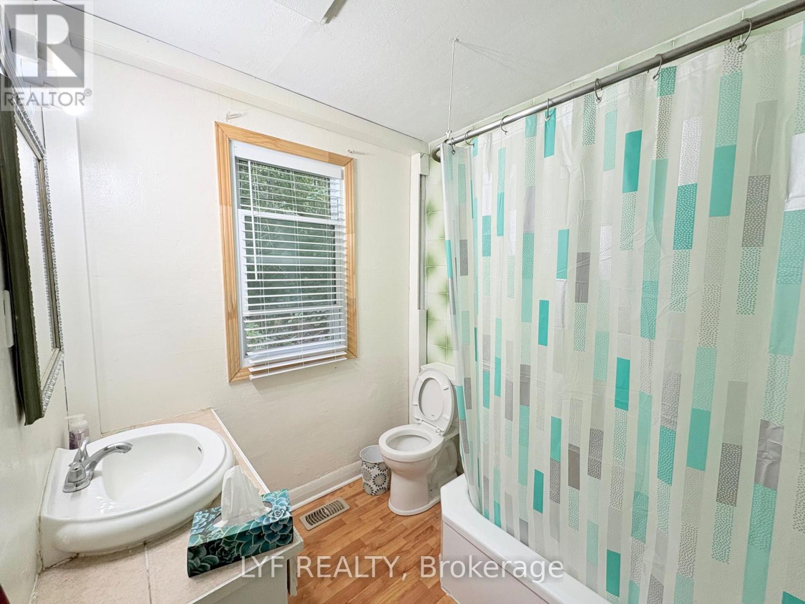 173 Maple Avenue — photo 11
