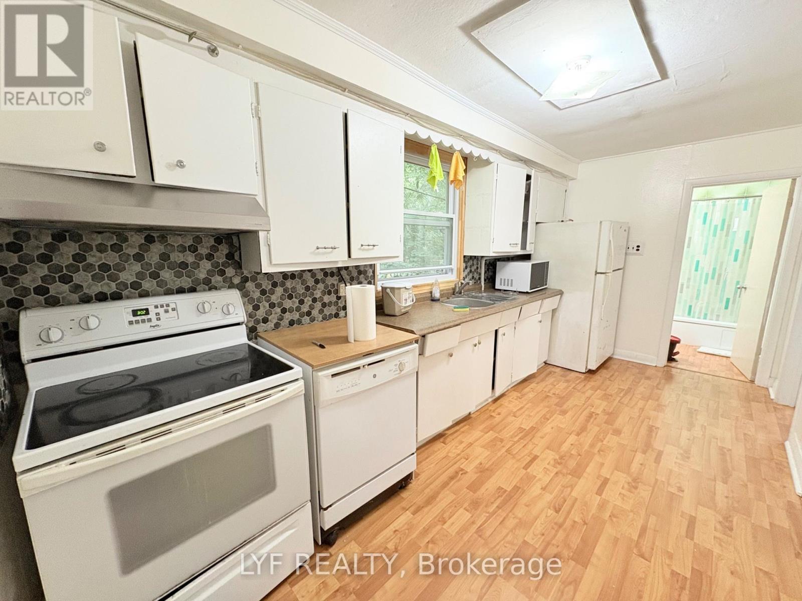 173 Maple Avenue — photo 10