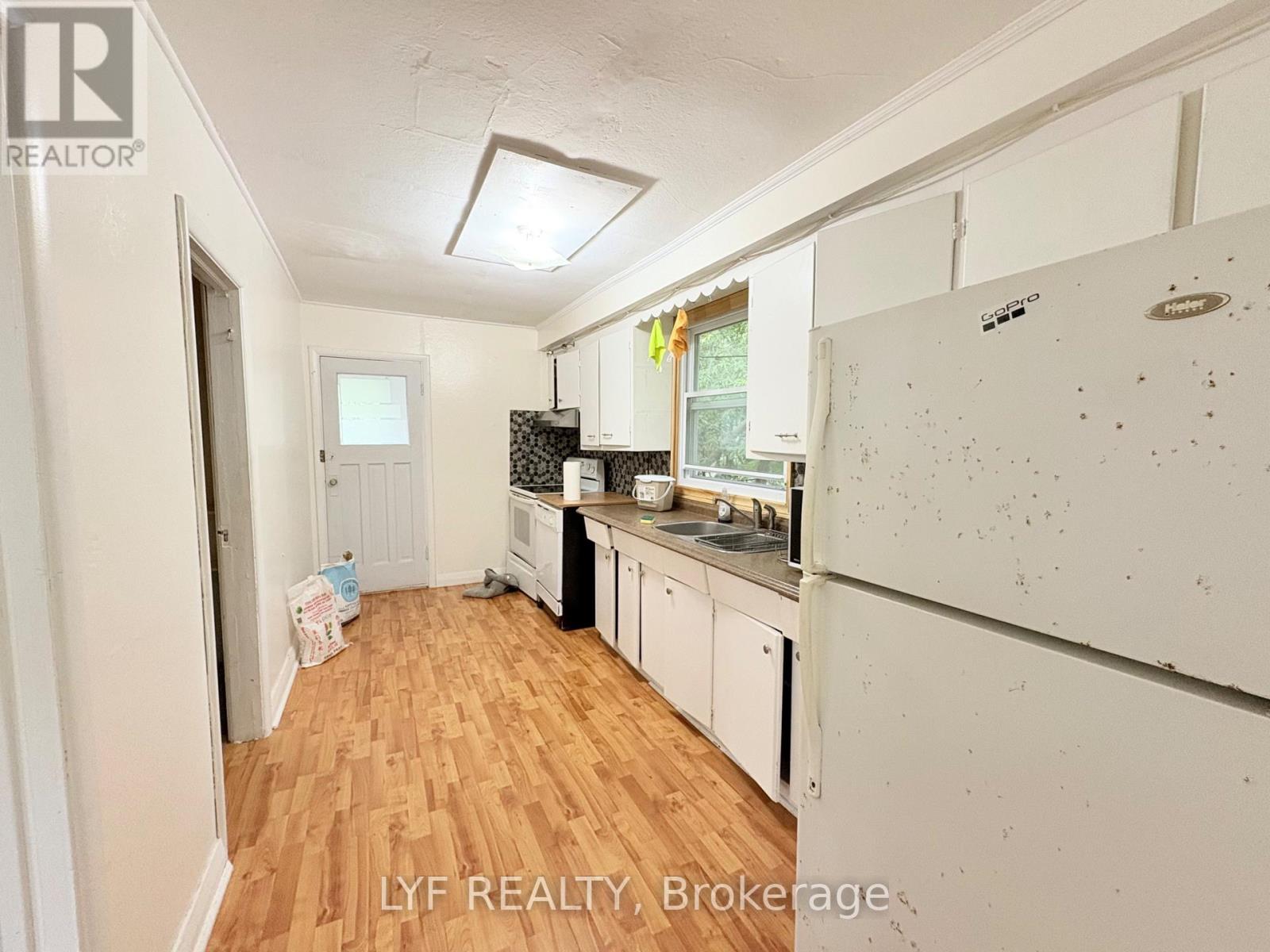 RM 1 - 173 MAPLE AVENUE, Richmond Hill (Harding) — photo 8