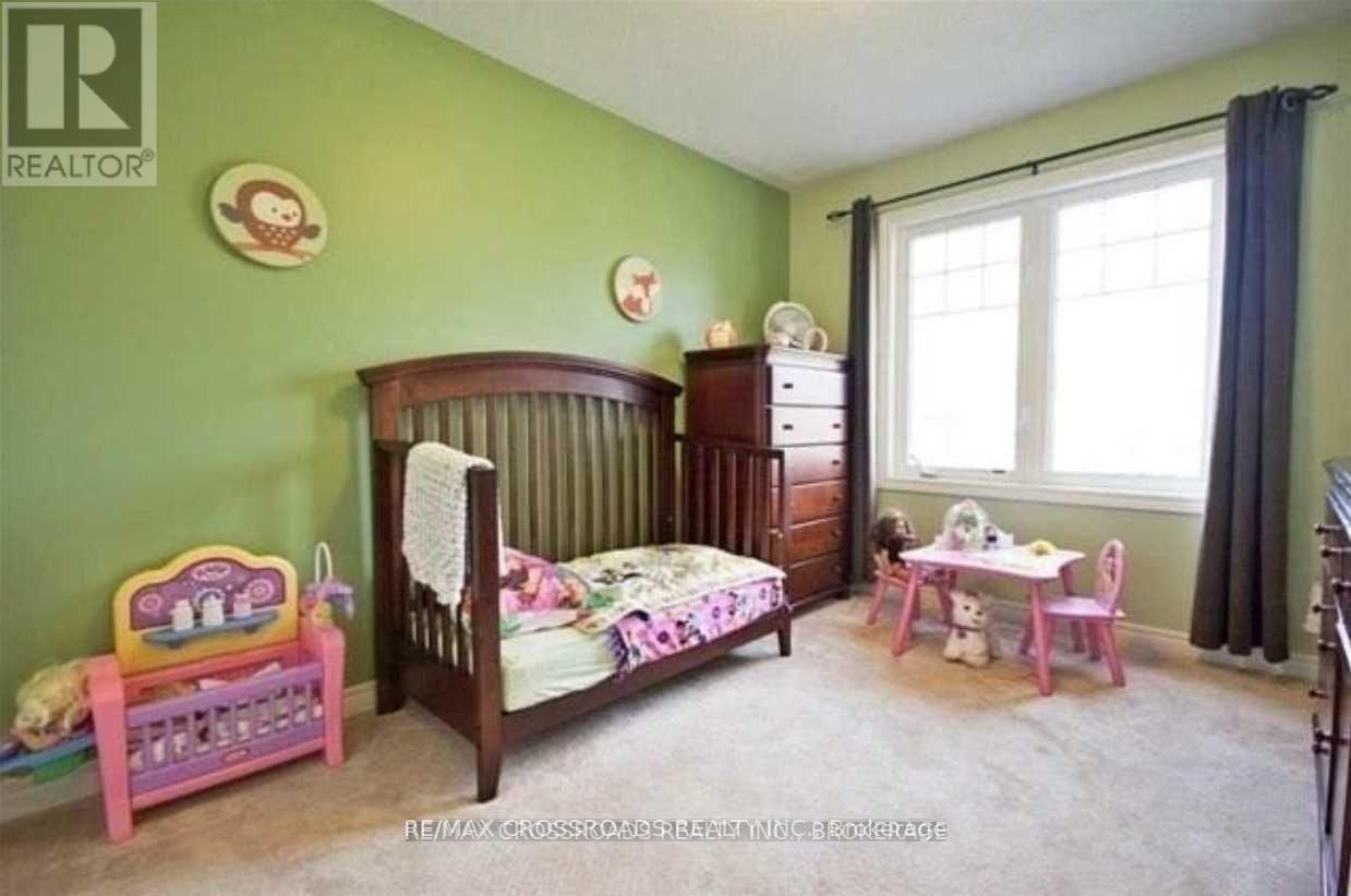 95 THATCHER CRESCENT - 10