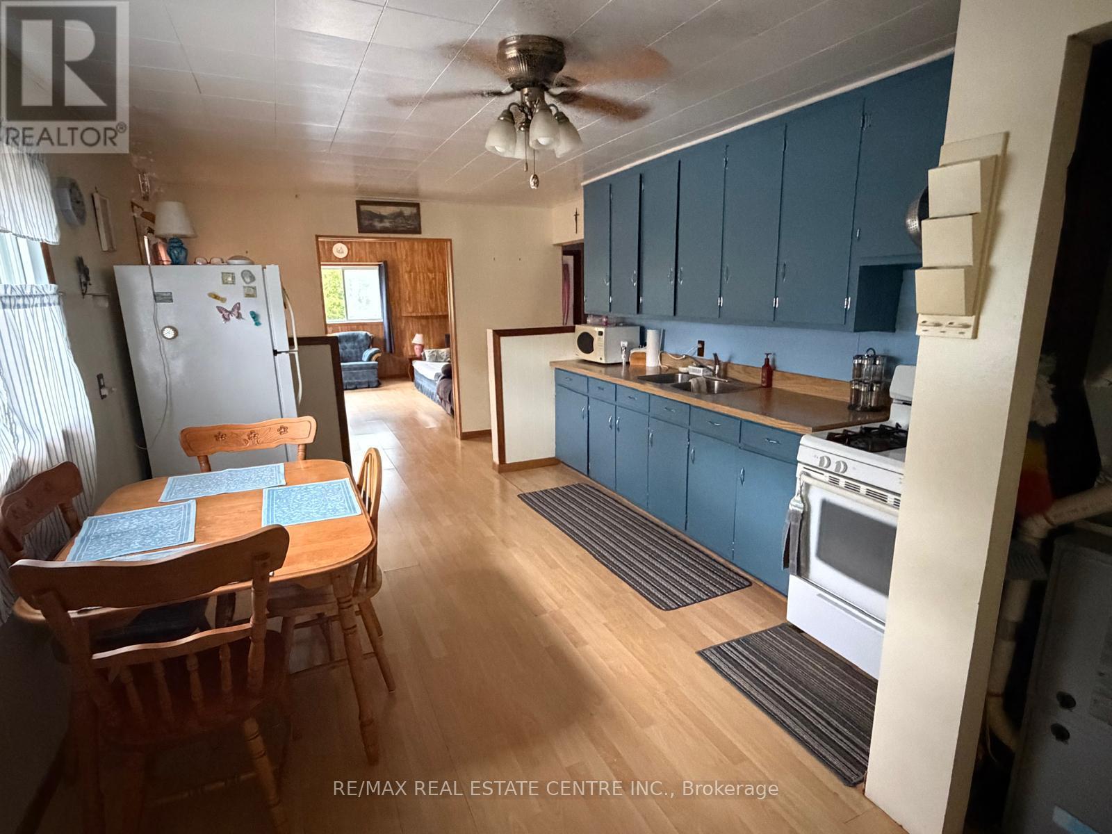 38 2ND AVENUE - Image 6