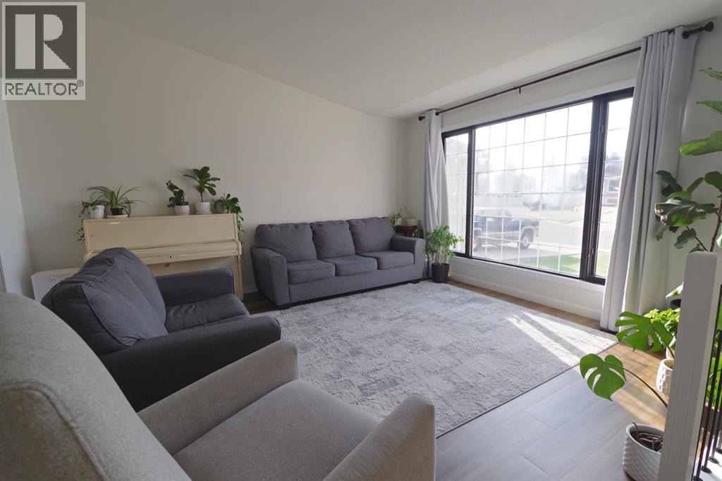 4645 Majestic Place - Image 3