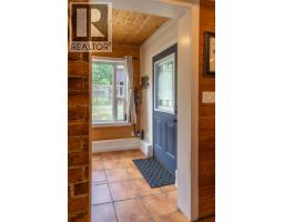 4453 Passmore Upper Road, Passmore, BC V0G2J0 Photo 16