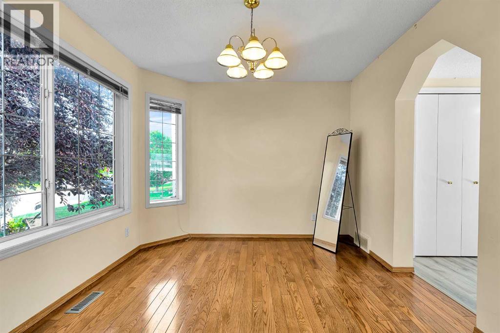 182 Citadel Bluff Close NW - Image 11