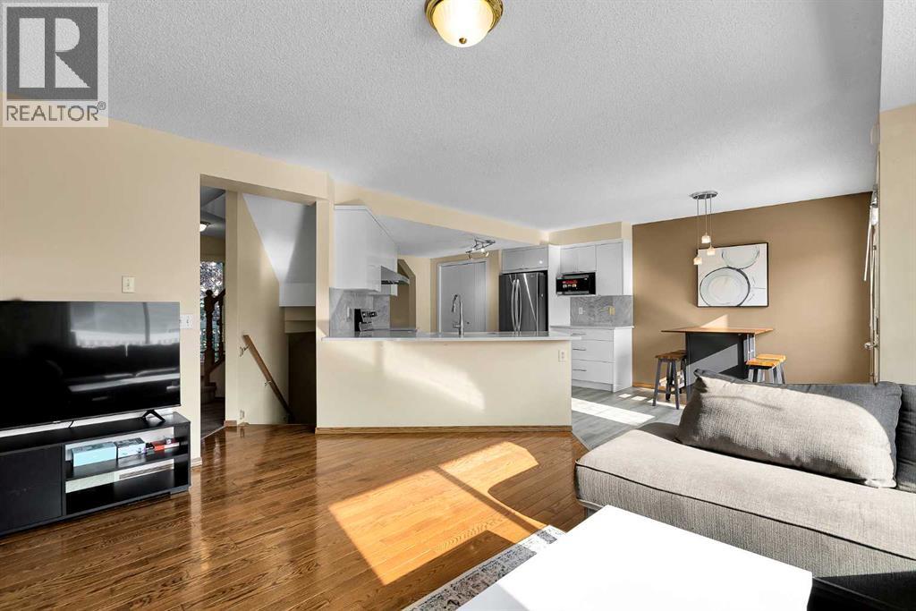 182 Citadel Bluff Close NW - Image 4