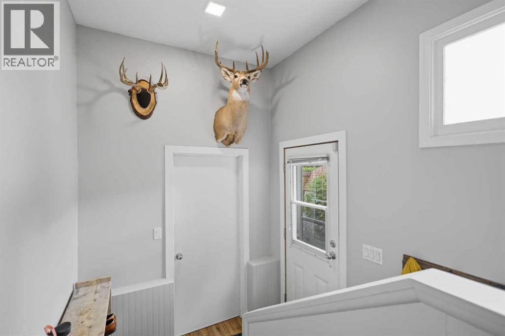 5526 49 Avenue - 4