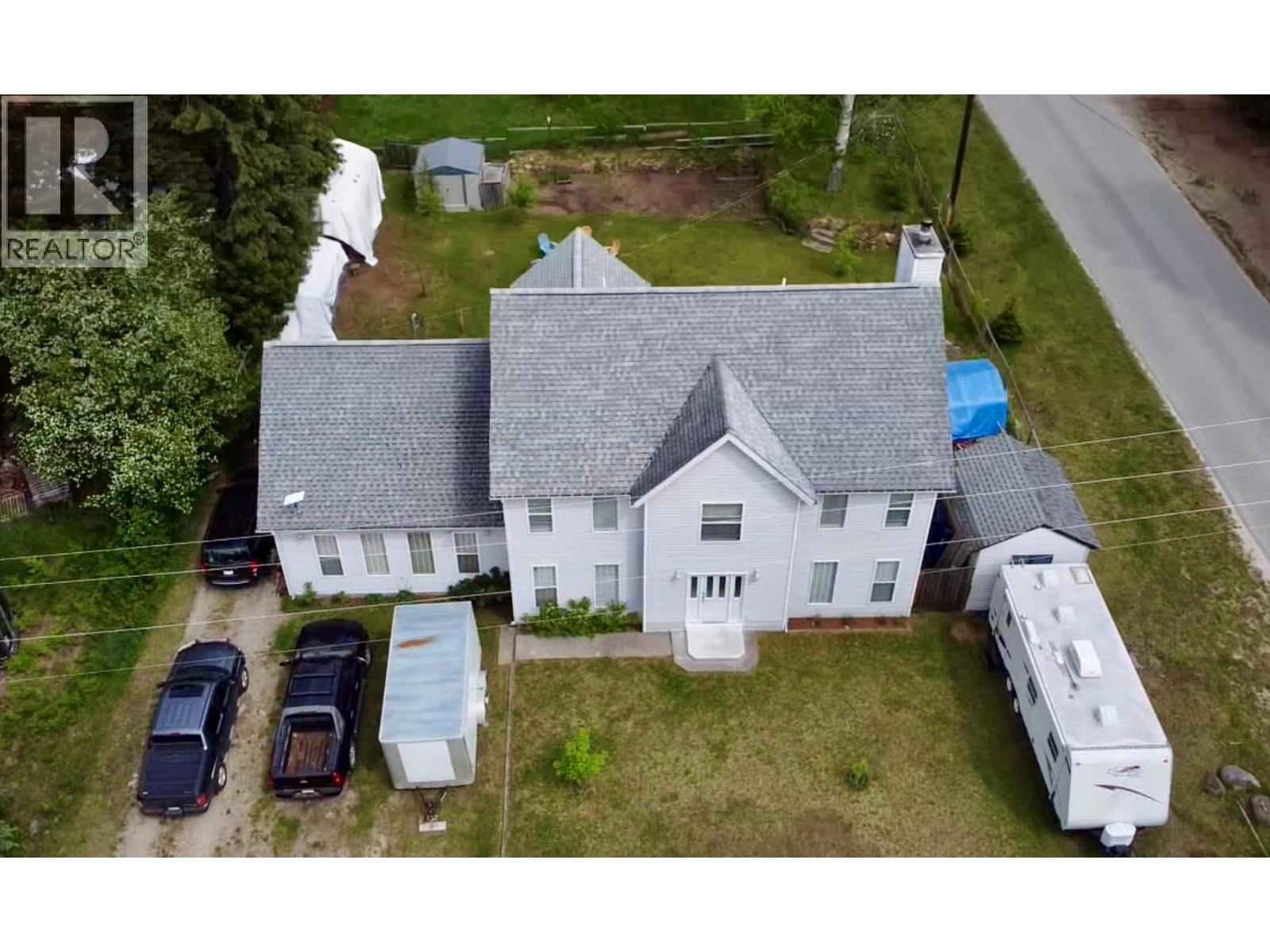 1118 Harold Street - 2