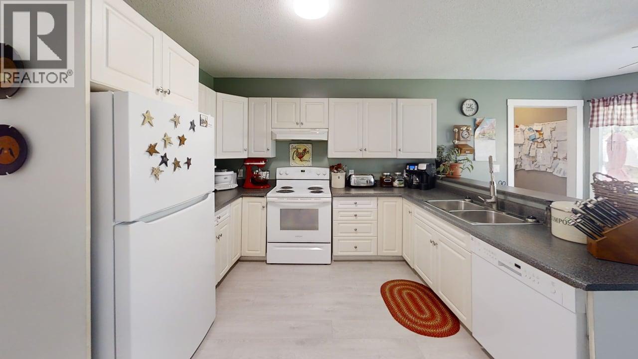 1118 Harold Street - 11