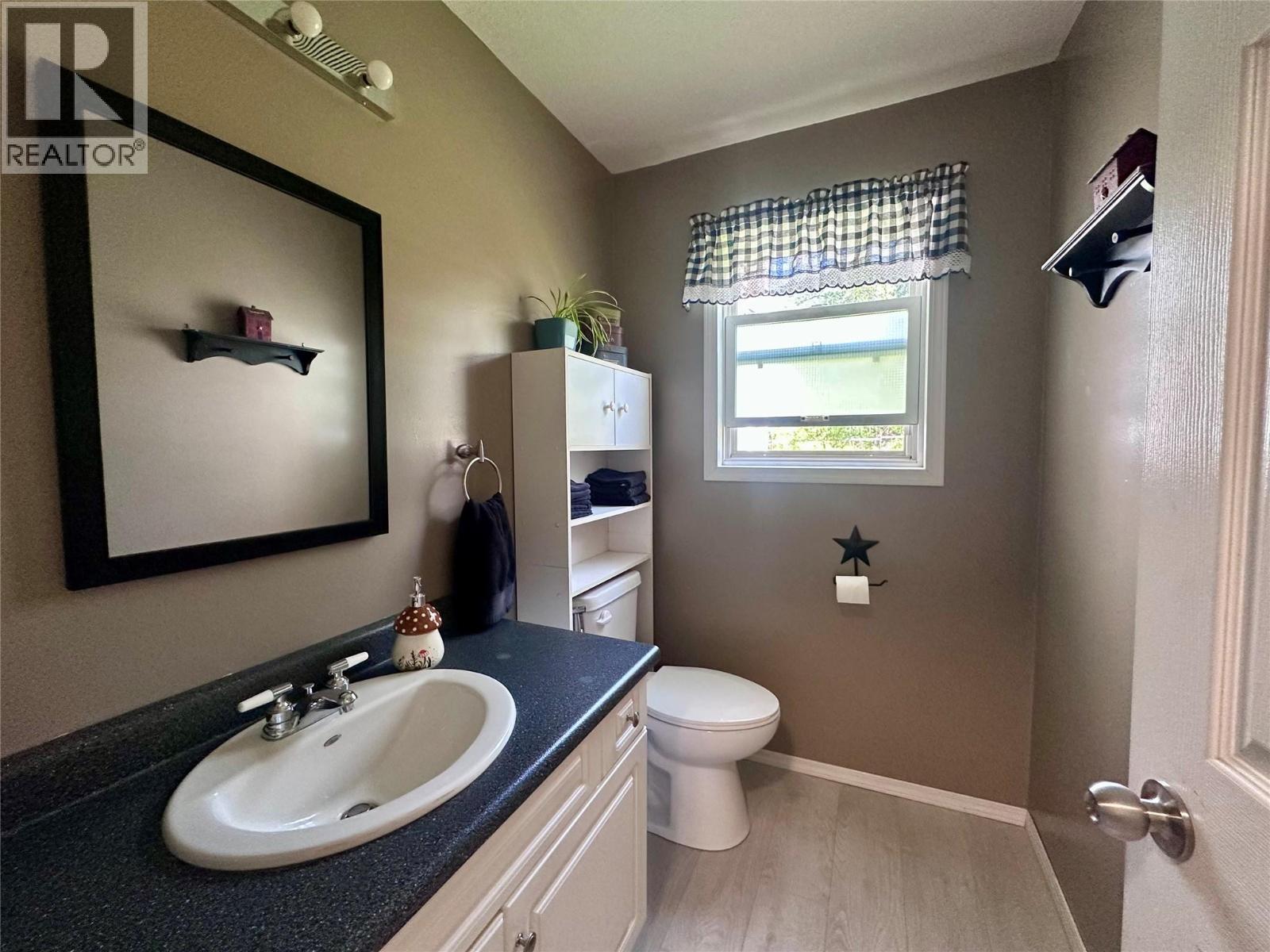 1118 Harold Street - Image 22