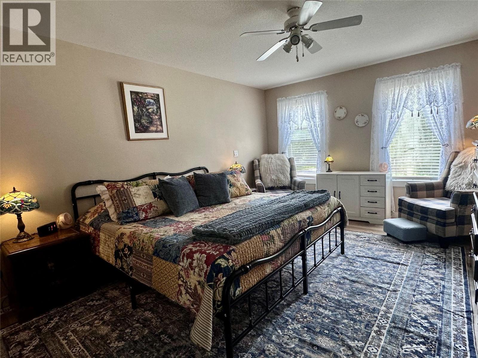 1118 Harold Street - Image 33