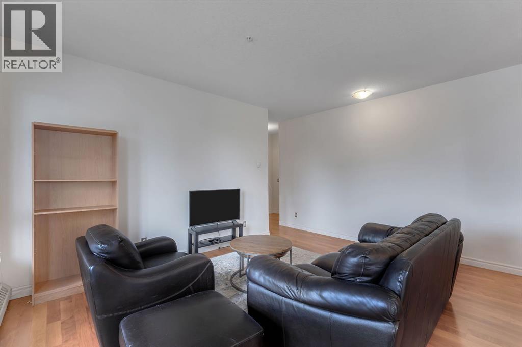 #233 3111 34 Avenue NW - 11